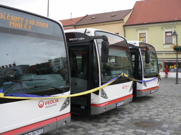 Slávnostné odovzdávanie nových autobusov MHD v meste Topoľčany Slávnostné odovzdávanie nových autobusov MHD v meste Topoľčany
