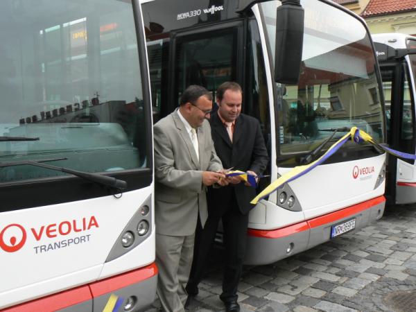 Slávnostné odovzdávanie nových autobusov MHD v meste Topoľčany Slávnostné odovzdávanie nových autobusov MHD v meste Topoľčany