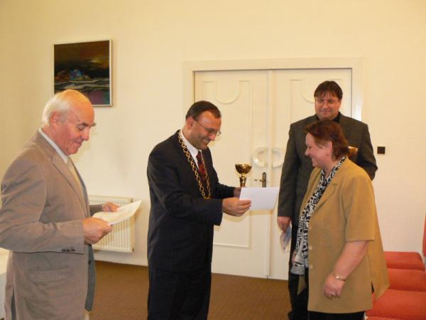 Vyhodnotenie plaveckej štafety Vyhodnotenie plaveckej štafety