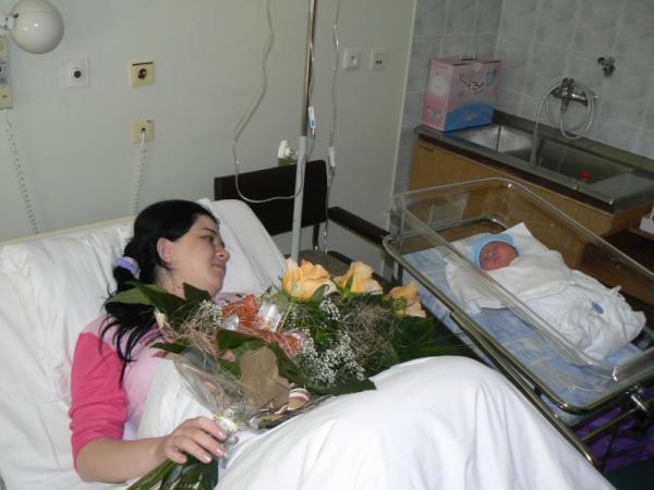 Prvé dieťa narodené v meste Topoľčany v roku 2009 Prvé dieťa narodené v meste Topoľčany v roku 2009