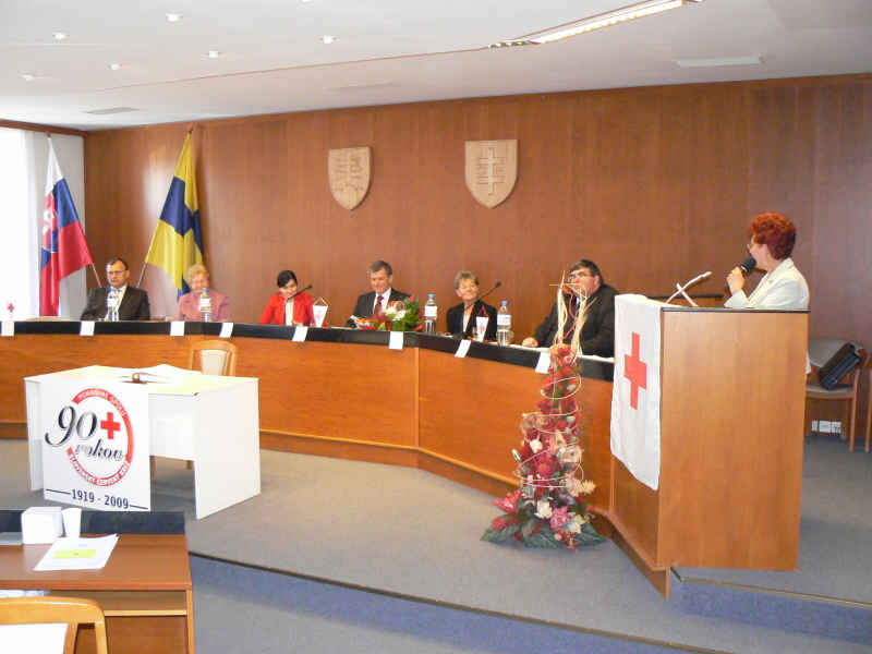 Fotogaléria Pocta primátora mesta – Slovenskému Červenému krížu, územnému spolku Topoľčany (3) Pocta primátora mesta – Slovenskému Červenému krížu, územnému spolku Topoľčany