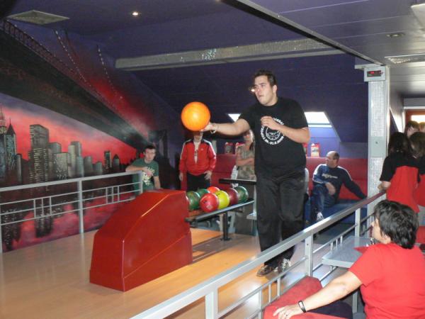Bowlingový turnaj Mládežníckeho parlamentu mesta Topoľčany – 3. ročník Bowlingový turnaj Mládežníckeho parlamentu mesta Topoľčany – 3. ročník