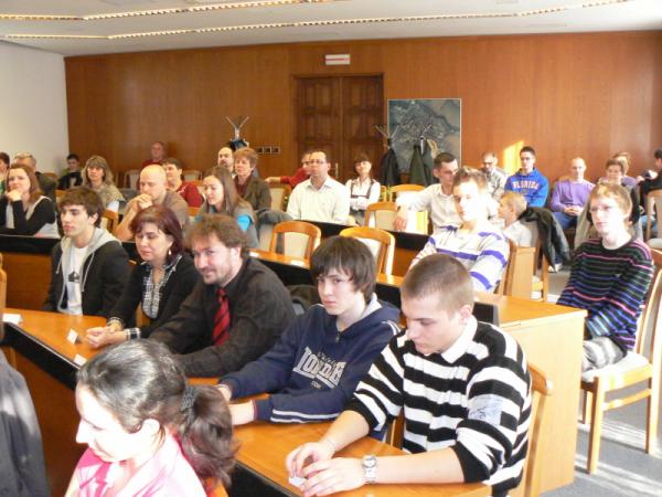 Vyhodnotenie najúspešnejších športovcov mesta a okresu Topoľčany za r. 2009 Vyhodnotenie najúspešnejších športovcov mesta a okresu Topoľčany za r. 2009