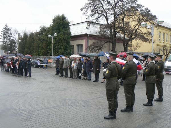 Oslavy 65. výročia oslobodenia mesta Topoľčany Oslavy 65. výročia oslobodenia mesta Topoľčany