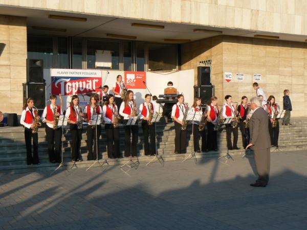 Oslavy „Dní mesta Topoľčany „ v rámci projektu „ Town twinning Citizenship“ 2010 Oslavy „Dní mesta Topoľčany „ v rámci projektu „ Town twinning Citizenship“ 2010