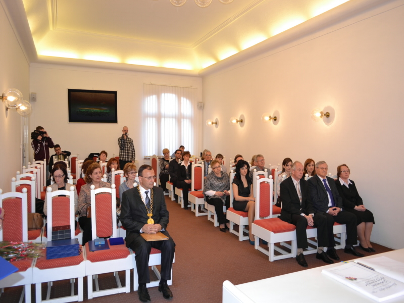 Fotogaléria Ocenenie pedagogických pracovníkov pri príležitosti Dňa učiteľov 2011 (4) Ocenenie pedagogických pracovníkov pri príležitosti Dňa učiteľov 2011