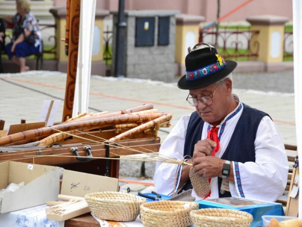 Deň ľudových remesiel a Topoľčianske hody 2011 Deň ľudových remesiel a Topoľčianske hody 2011