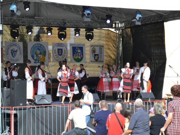 Deň ľudových remesiel a Topoľčianske hody 2011 Deň ľudových remesiel a Topoľčianske hody 2011