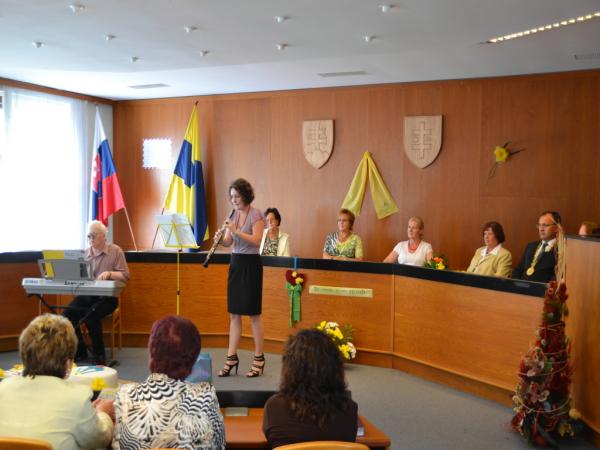 Odovzdávanie pamätného listu Lige proti rakovine SR pobočke Topoľčany Odovzdávanie pamätného listu Lige proti rakovine SR pobočke Topoľčany