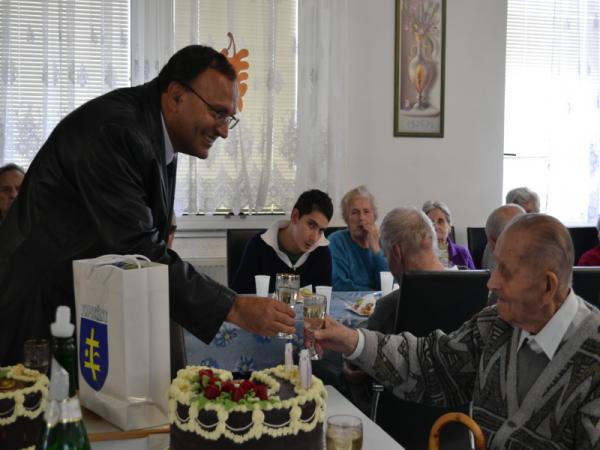 100 ročný jubilant v meste Topoľčany pán Jozef Michalka 100 ročný jubilant v meste Topoľčany pán Jozef Michalka