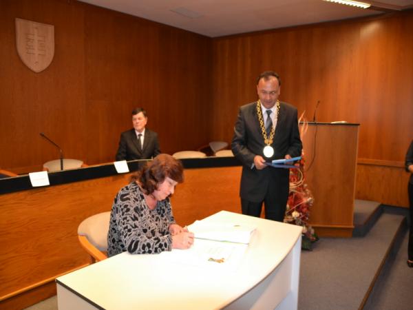 Odovzdanie Ceny mesta Topoľčany – striebornej plakety, Tribečskému múzeu v Topoľčanoch Odovzdanie Ceny mesta Topoľčany – striebornej plakety, Tribečskému múzeu v Topoľčanoch