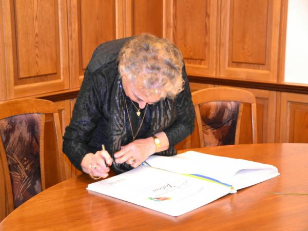 Odovzdávanie Ceny mesta Topoľčany - striebornej plakety Jozef Fabo (in memoriam) Odovzdávanie Ceny mesta Topoľčany - striebornej plakety Jozef Fabo (in memoriam)
