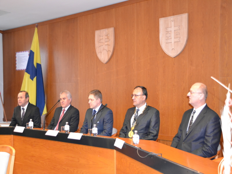 Fotogaléria Prijatie podpredsedu Národnej rady Slovenskej republiky Roberta Fica v meste Topoľčany (3) Prijatie podpredsedu Národnej rady Slovenskej republiky Roberta Fica v meste Topoľčany