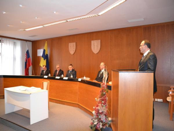 Prijatie podpredsedu Národnej rady Slovenskej republiky Roberta Fica v meste Topoľčany Prijatie podpredsedu Národnej rady Slovenskej republiky Roberta Fica v meste Topoľčany