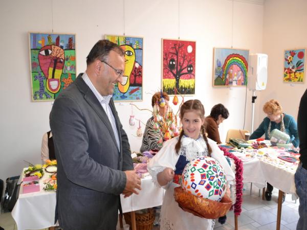Veľká noc v ľudových tradíciách 2012 Veľká noc v ľudových tradíciách 2012