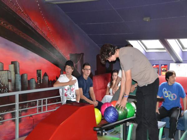 Bowlingový turnaj Mládežníckeho parlamentu mesta Topoľčany 7. ročník Bowlingový turnaj Mládežníckeho parlamentu mesta Topoľčany 7. ročník