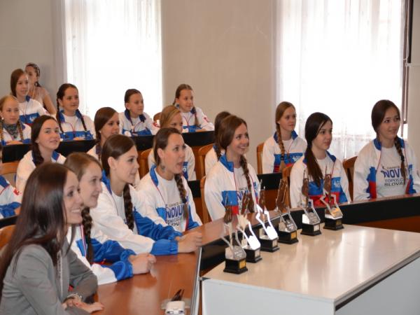 Prijatie primátorom mesta – tanečná skupina Novum 2012 Prijatie primátorom mesta – tanečná skupina Novum 2012