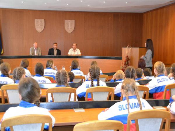 Prijatie primátorom mesta – tanečná skupina Novum 2012 Prijatie primátorom mesta – tanečná skupina Novum 2012