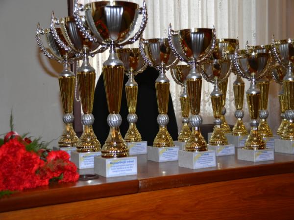 Vyhodnotenie najúspešnejších športovcov mesta Topoľčany za rok 2012 Vyhodnotenie najúspešnejších športovcov mesta Topoľčany za rok 2012