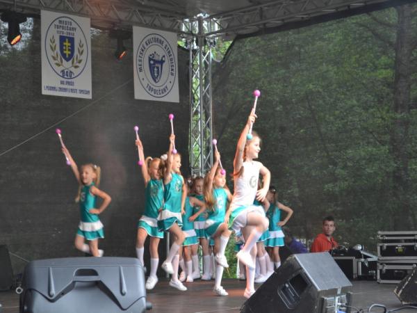 Otvorenie Turistickej sezóny v regióne Topoľčany projekt Klaster Topoľčany – Duchonka 2013 Otvorenie Turistickej sezóny v regióne Topoľčany projekt Klaster Topoľčany – Duchonka 2013