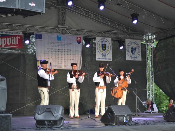 Otvorenie Turistickej sezóny v regióne Topoľčany projekt Klaster Topoľčany – Duchonka 2013 Otvorenie Turistickej sezóny v regióne Topoľčany projekt Klaster Topoľčany – Duchonka 2013