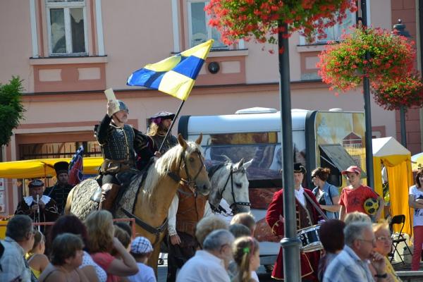 Oslavy 840. výročia prvej písomnej zmienky o meste Topoľčany so sprievodnými akciami Oslavy 840. výročia prvej písomnej zmienky o meste Topoľčany so sprievodnými akciami