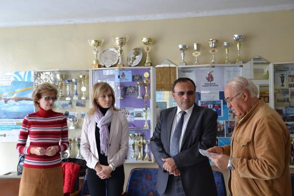 Vyhodnotenie plaveckej štafety O pohár primátora mesta Topoľčany 2013 Vyhodnotenie plaveckej štafety O pohár primátora mesta Topoľčany 2013