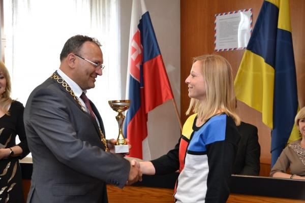 Vyhodnotenie najúspešnejších športovcov mesta Topoľčany za rok 2013 Vyhodnotenie najúspešnejších športovcov mesta Topoľčany za rok 2013