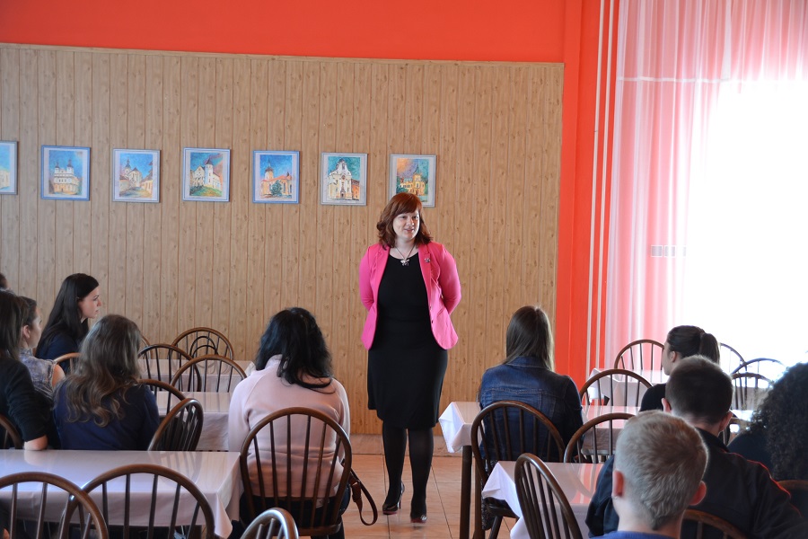 Fotogaléria Návšteva europoslankyne Kataríny Neveďalovej v meste Topoľčany 2014 (4) Návšteva europoslankyne Kataríny Neveďalovej v meste Topoľčany 2014
