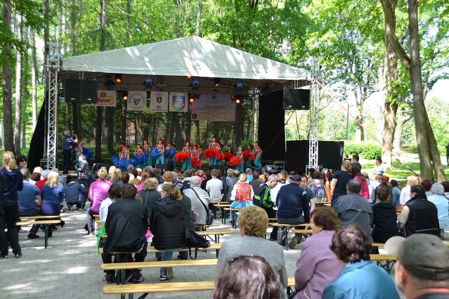 Fotogaléria Otvorenie Turistickej sezóny v regióne Topoľčany projekt Klaster Topoľčany – Nitrianska Blatnica 2014 (6) Otvorenie Turistickej sezóny v regióne Topoľčany projekt Klaster Topoľčany – Nitrianska Blatnica 2014