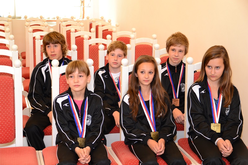 Fotogaléria Prijatie členov Karate klubu KUMADE Topoľčany 2014 (3) Prijatie členov Karate klubu KUMADE Topoľčany 2014