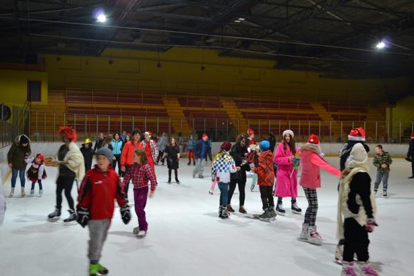 Mikulášsky karneval na ľade 2014 Mikulášsky karneval na ľade 2014