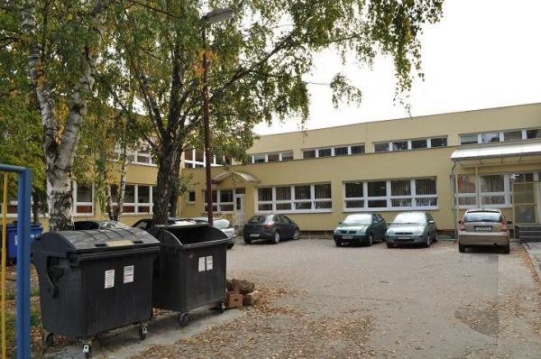 Stavebné úpravy a prístavba ZŠ Ul. Škultétyho Stavebné úpravy a prístavba ZŠ Ul. Škultétyho