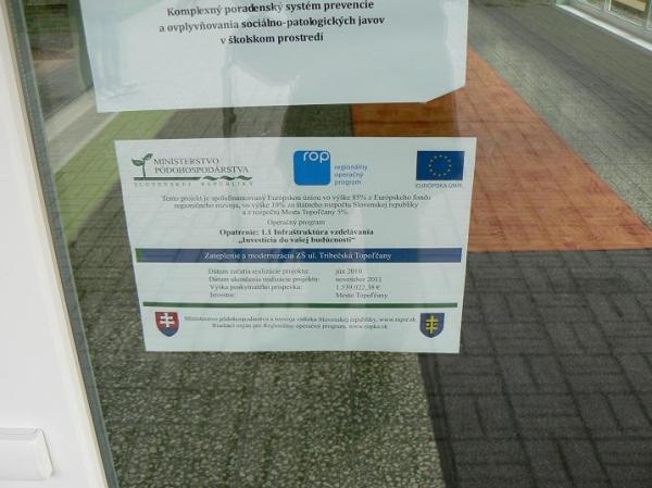 Trvalo vysvetľujúca tabuľa Trvalo vysvetľujúca tabuľa