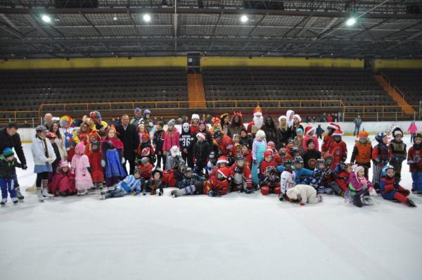 Mikulášsky karneval na ľade 2015 Mikulášsky karneval na ľade 2015