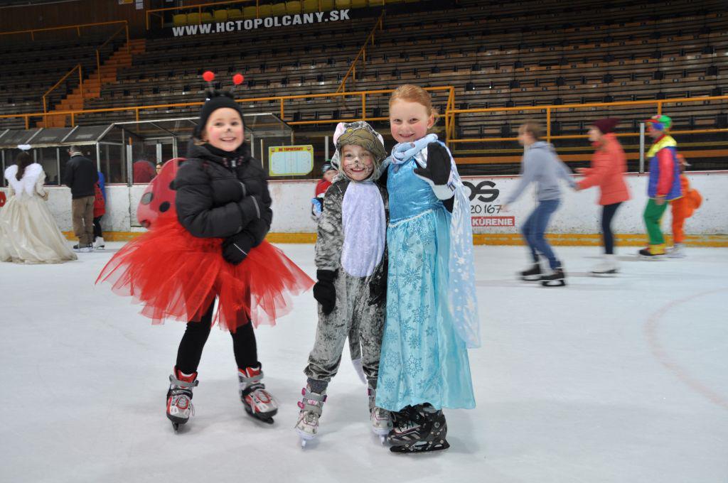 Fotogaléria Mikulášsky karneval na ľade 2015 (4) Mikulášsky karneval na ľade 2015