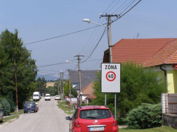 Verejné osvetelenie v Malých Bedzanoch Verejné osvetelenie v Malých Bedzanoch