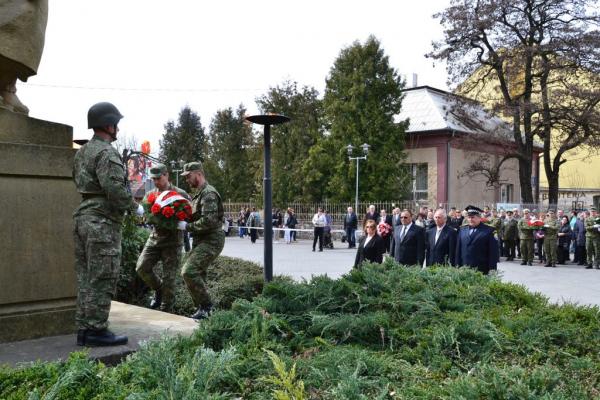 Oslavy 71. výročia oslobodenia mesta Topoľčany, Au Oslavy 71. výročia oslobodenia mesta Topoľčany, Au