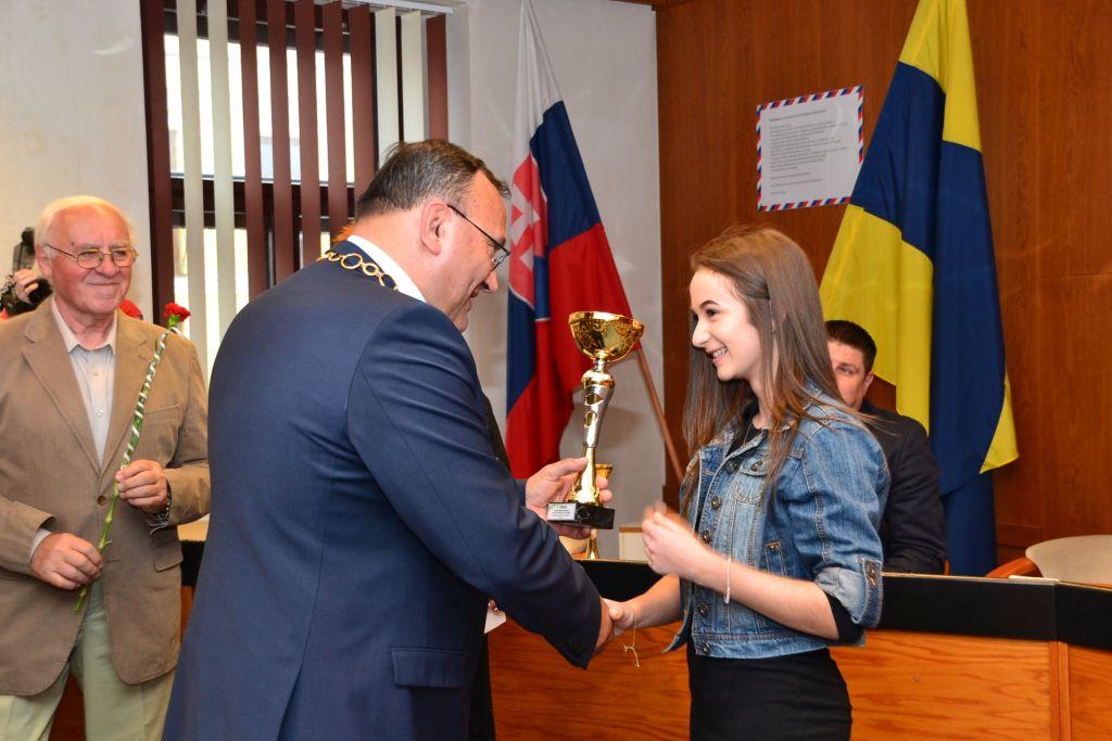 Fotogaléria Vyhodnotenie najúspešnejších športovcov mesta Topoľčany za rok 2016 (8) Vyhodnotenie najúspešnejších športovcov mesta Topoľčany za rok 2016