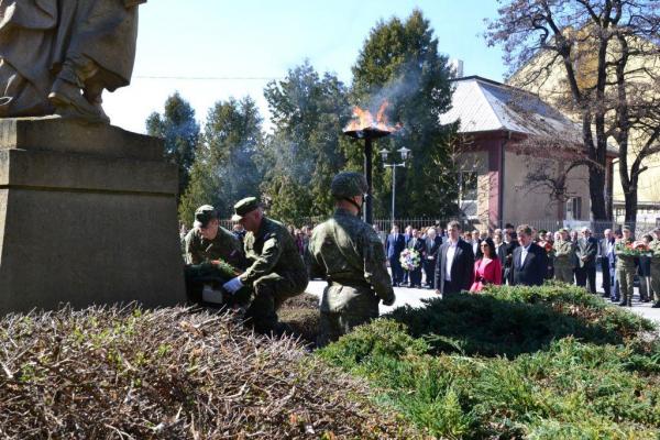 Oslavy 72. výročia oslobodenie mesta Topoľčany (Fo Oslavy 72. výročia oslobodenie mesta Topoľčany (Fo