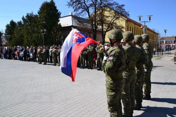 Oslavy 72. výročia oslobodenie mesta Topoľčany (Fo Oslavy 72. výročia oslobodenie mesta Topoľčany (Fo