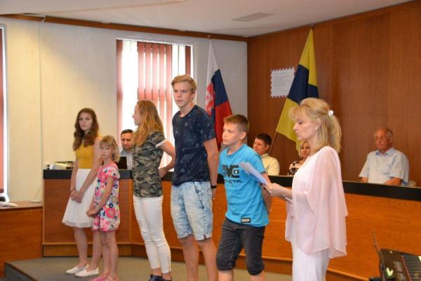 Oceňovanie žiakov Ďakovným listom Mesta Topoľčany Oceňovanie žiakov Ďakovným listom Mesta Topoľčany