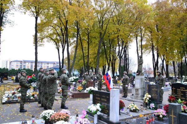 Pietna spomienka k 99. výročiu ukončenia I. svetov Pietna spomienka k 99. výročiu ukončenia I. svetov