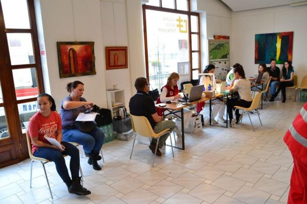 Študentská kvapka krvi 2017 (foto: RNDr. Grežo) Študentská kvapka krvi 2017 (foto: RNDr. Grežo)