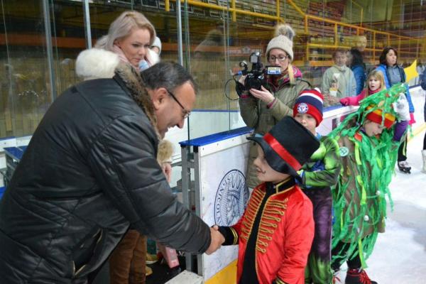 Mikulášsky karneval na ľade 2017 (foto: Ing. Drgoň Mikulášsky karneval na ľade 2017 (foto: Ing. Drgoň
