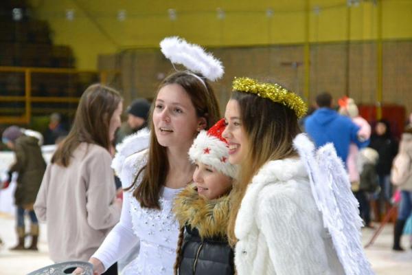 Mikulášsky karneval na ľade 2017 (foto: Ing. Drgoň Mikulášsky karneval na ľade 2017 (foto: Ing. Drgoň