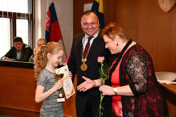 Ocenenie najúspešnejších športovcov mesta Topoľčan Ocenenie najúspešnejších športovcov mesta Topoľčan