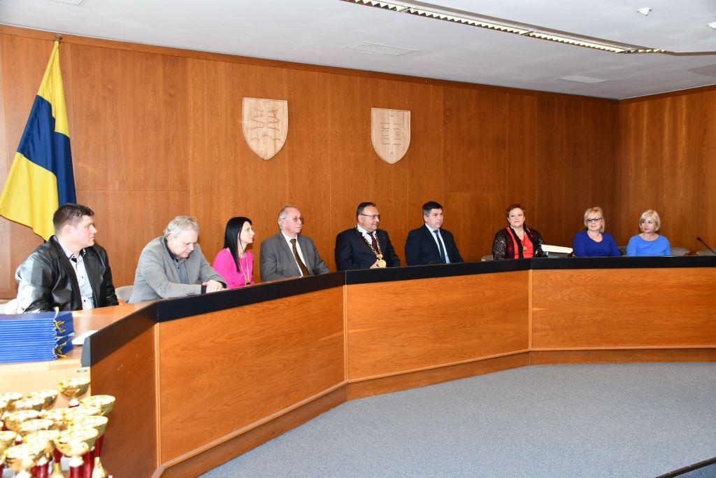 Fotogaléria Ocenenie najúspešnejších športovcov mesta Topoľčany za rok 2017 (6) Ocenenie najúspešnejších športovcov mesta Topoľčany za rok 2017