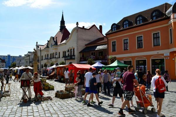 Ľudové umelecké remeslá v Topoľčanoch (foto: Ing. Ľudové umelecké remeslá v Topoľčanoch (foto: Ing.