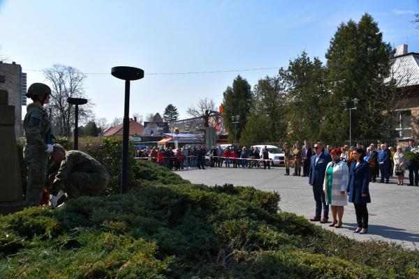 Každoročne si 1. apríla pripomíname oslobodenie m Každoročne si 1. apríla pripomíname oslobodenie m